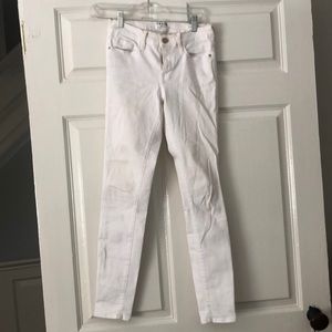 Frame le Skinny de Jeanne Jeans